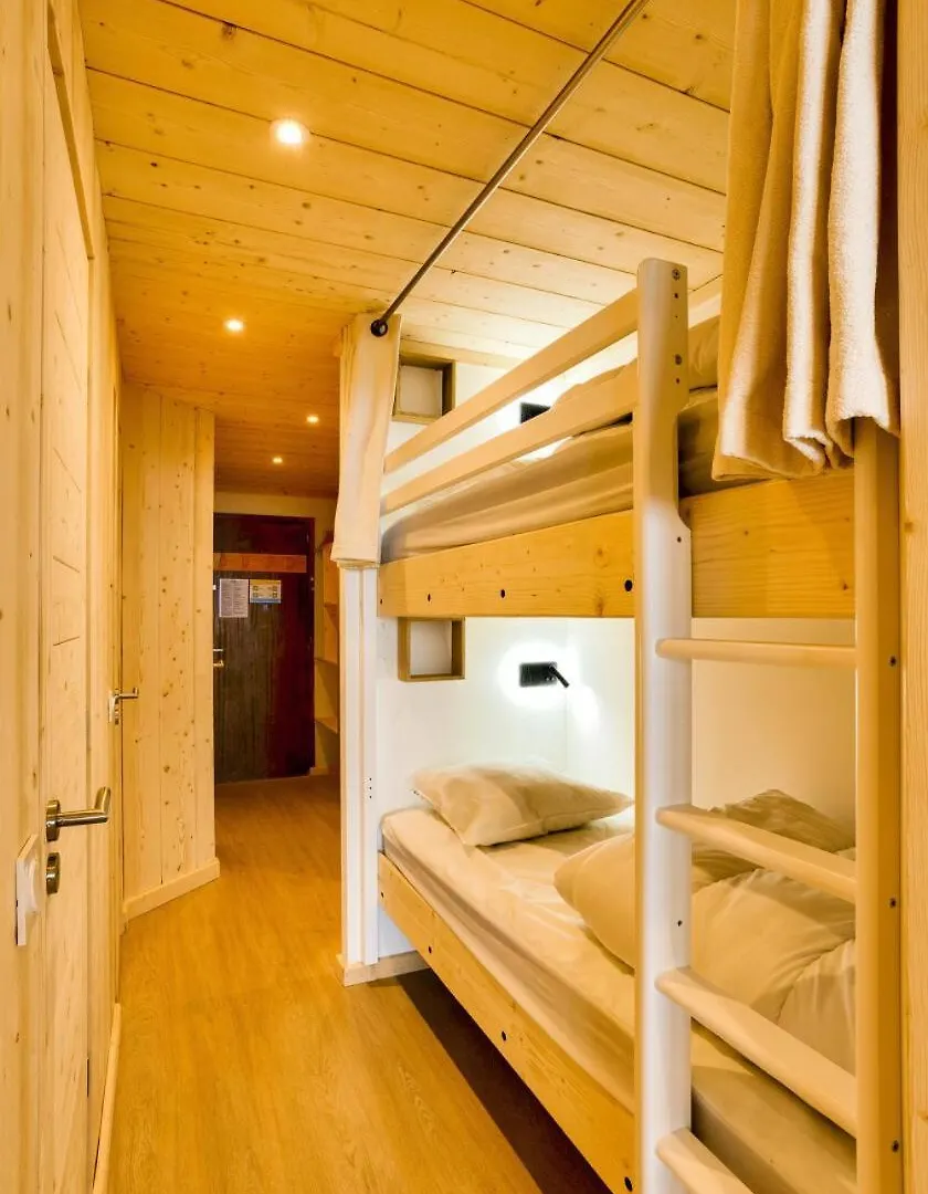 Apartment Residence Serac - Val Thorens Location: Studio Cabine Pour 6 Personnes Dans Le Haut De La Station Mae-9032