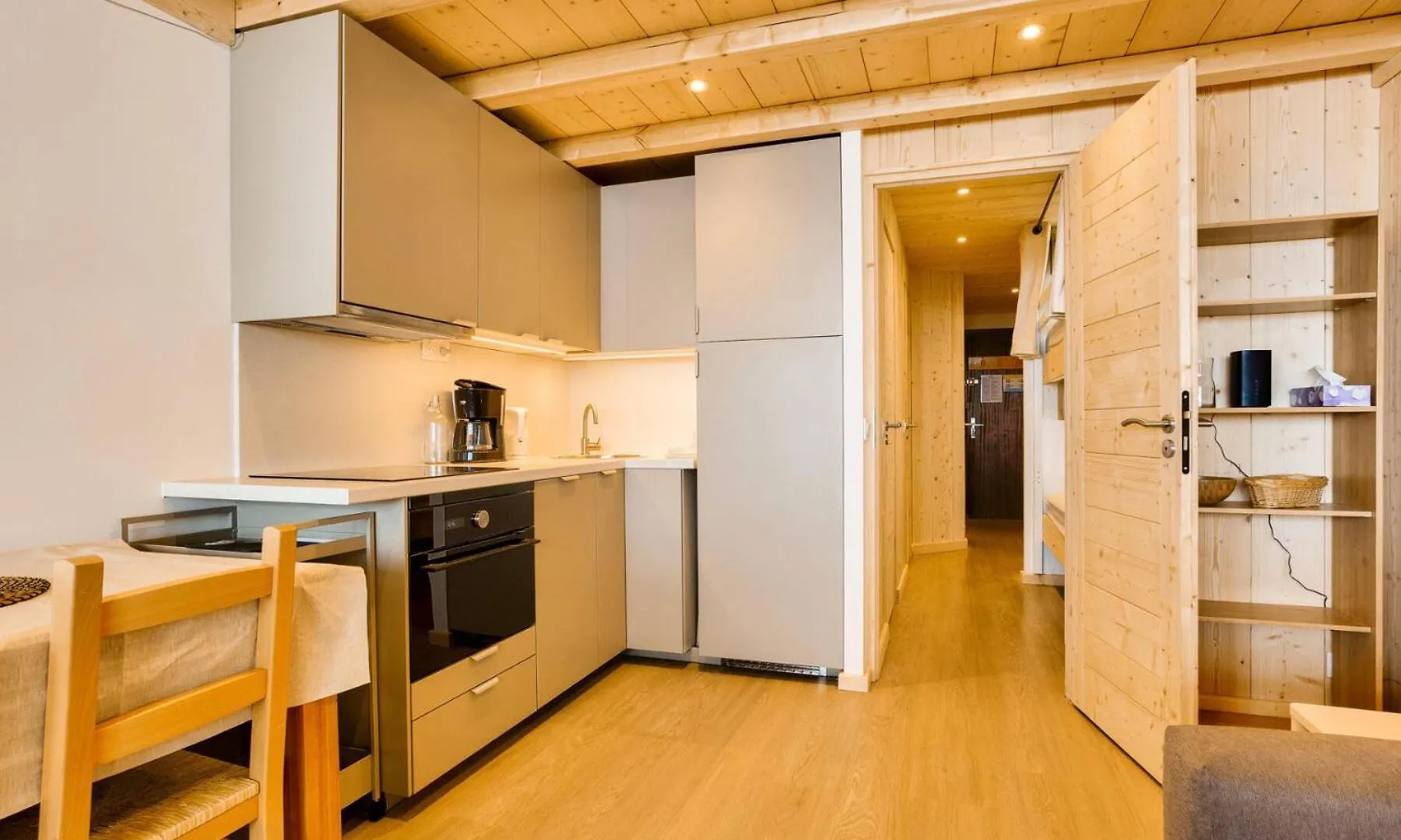 Residence Serac - Val Thorens Location: Studio Cabine Pour 6 Personnes Dans Le Haut De La Station Mae-9032 France